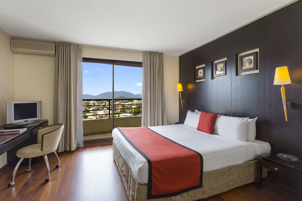 Ramada Hotel & Suites By Wyndham Numea Zewnętrze zdjęcie
